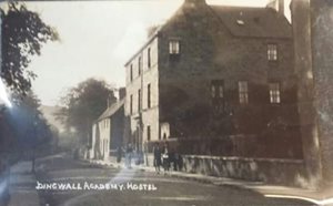 Zoom in 26 Dingwall of old