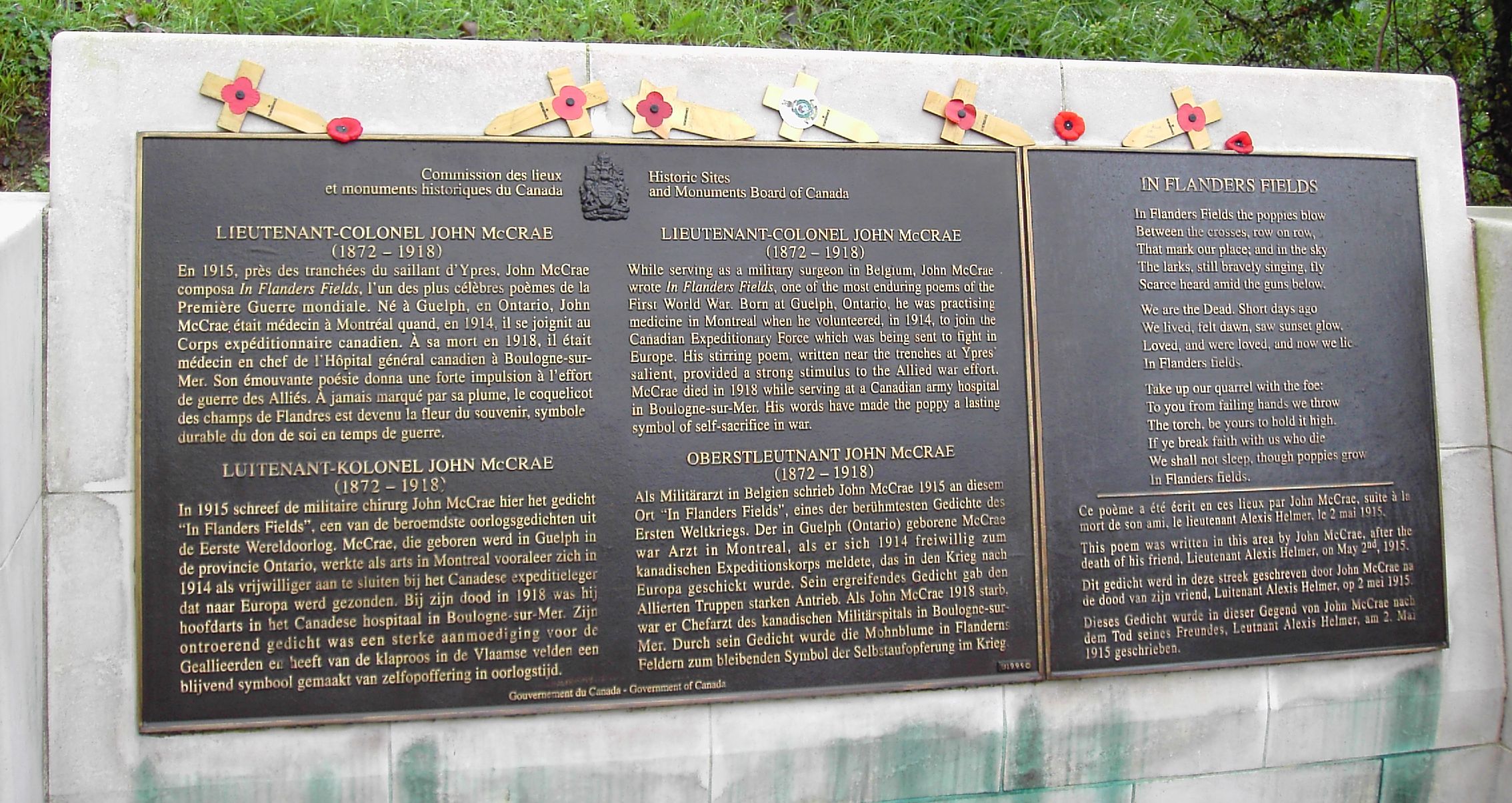 Zoom in 27 Dingwall Remembrance 2018