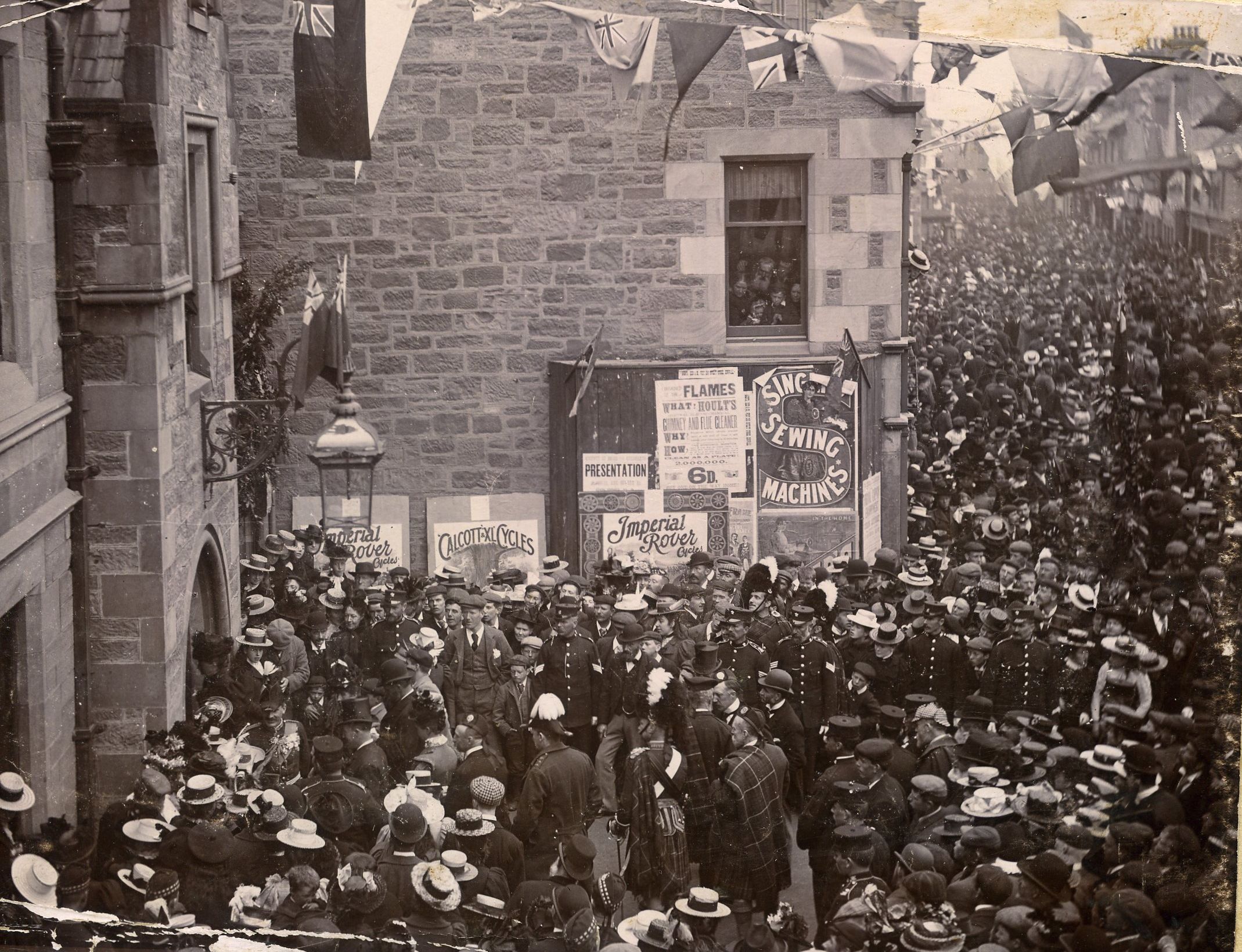 Zoom in 02 Dingwall Picture House