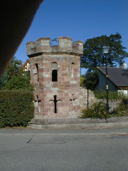 Zoom in 02 Dingwall Features