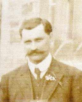 Zoom in Donald Mackay, MA