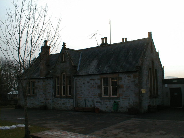 The main building of Ardross Primary School.