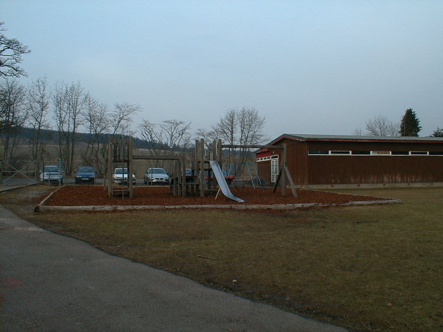 Zoom in Primary School playpark