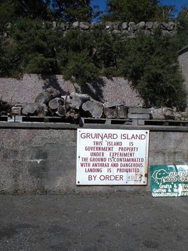 Zoom in Gruinard Danger sign