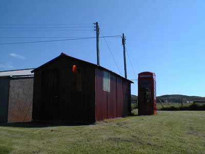 Zoom in Post Office, Opinan
