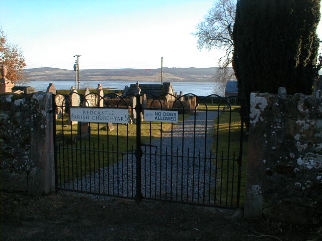Redcastle Parish Churchyard entrance gates