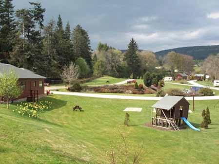 Zoom in Black Rock caravan park.