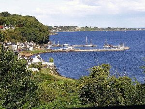 Zoom in Avoch harbour