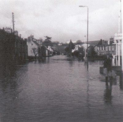 Zoom in High Street - photo 3