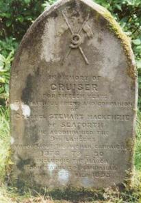 Zoom in Monument to Cruiser, Lord Seaforth's charger.