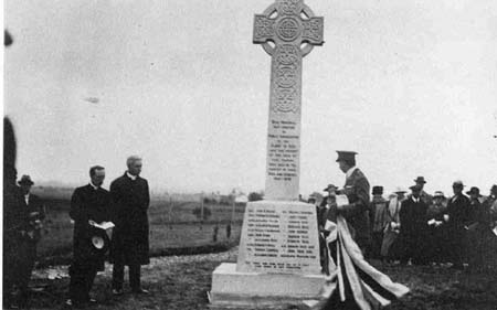 Zoom in Unveiling of Nigg War Memorial.