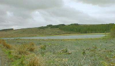 Zoom in Lochan Uaine, Cnoc an t-Sabhail in background