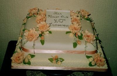 Zoom in 20th Anniversary Cake - October 1998