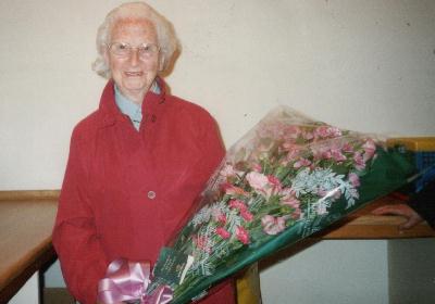 Zoom in Founder Member, Isabel Hislop on her 90th Birthday