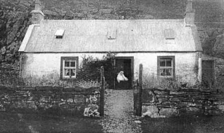 Zoom in Mairi Eachainns cottage Annat