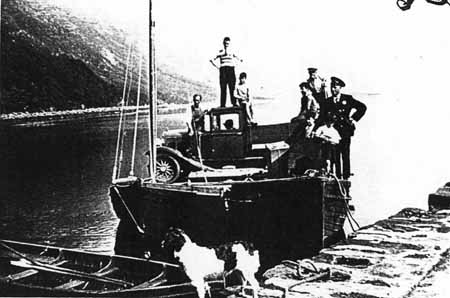 Zoom in 1st lorry to Alligin.jpg