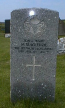 Zoom in NORMAN MACKENZIE Grave