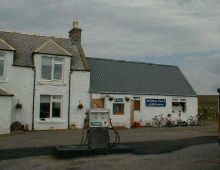 Zoom in Store and Filling Station, Achiltibuie