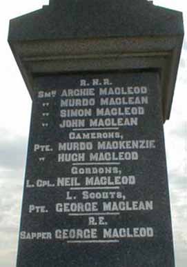 Zoom in Achiltibuie War Memorial