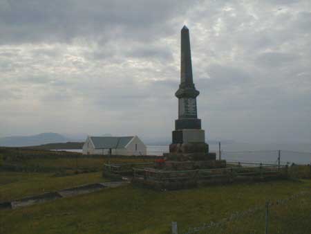 Zoom in Achiltibuie War Memorial