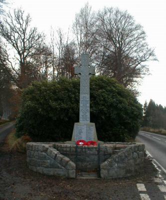 Knockbain (Munlochy) War Memorial - front