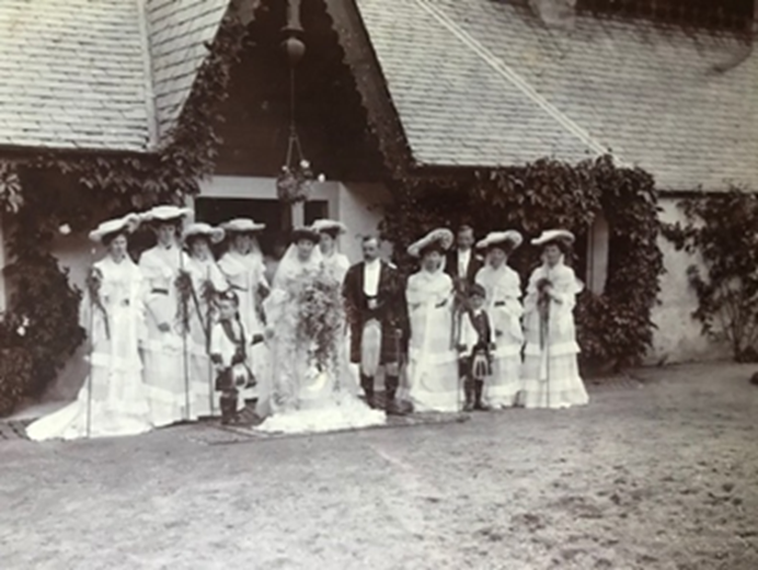 Zoom in Mackenzie-Gillanders Wedding