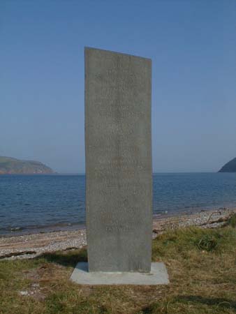 Zoom in The Emigration Stone.