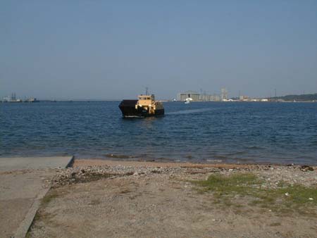The former Cromarty-Nigg ferry approaching the slipway at Cromarty.