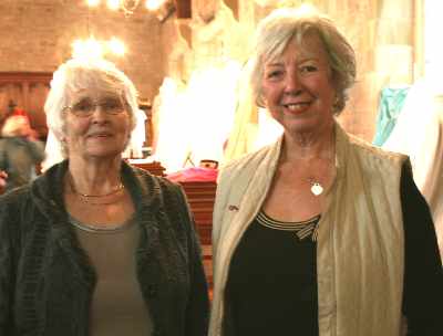 Zoom in Margaret Black & June Munro