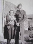 donnie-beag-with-mother-1943.jpg