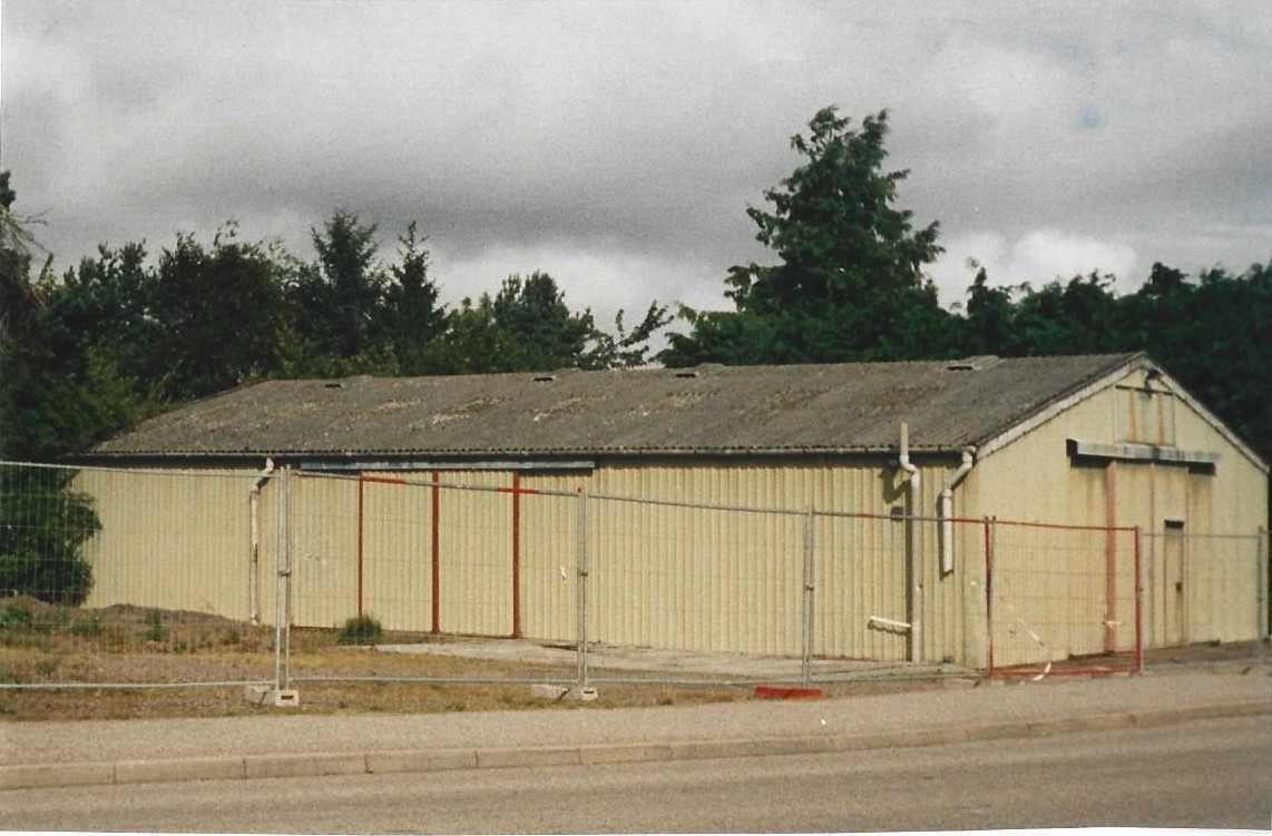 Jimmy Moirs garage 1999 before demilition