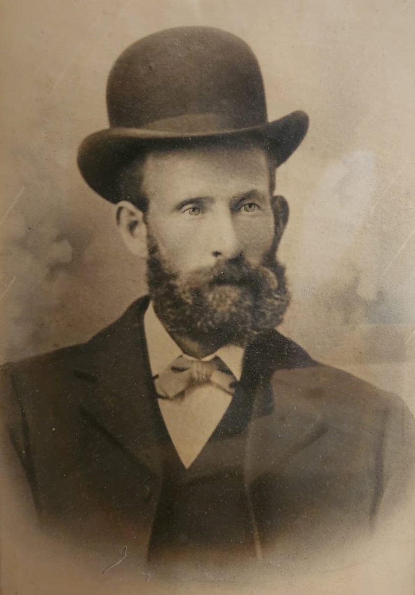 Hugh Logan b 1870
